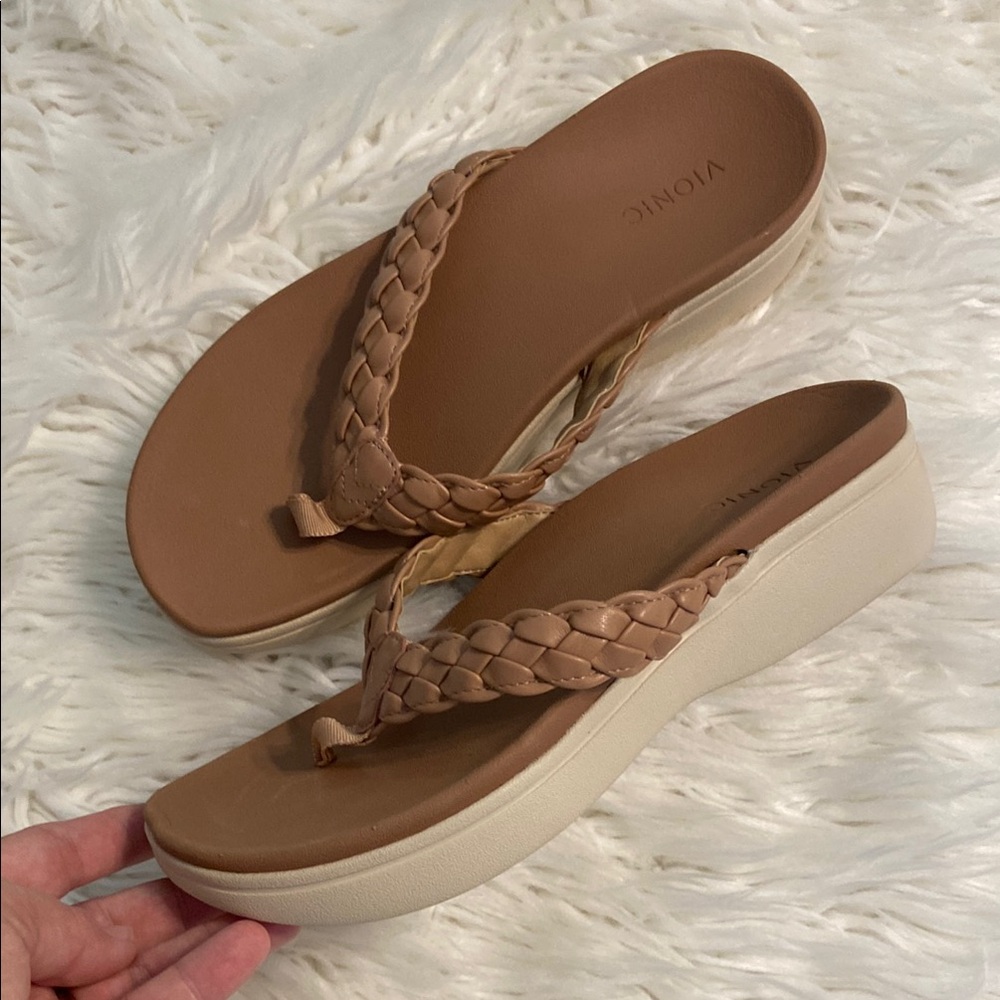 Vionic light brown  Braided Sandals size 10 BNWOT see all photos